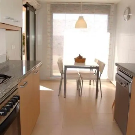 Sunny - Xeckin Holidays Calafell
